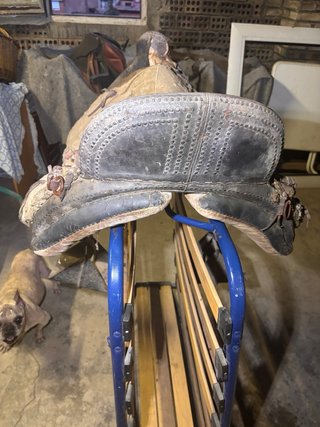 Silla de montar a caballo vaquera andaluza clásica