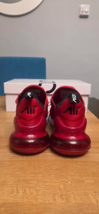 Nike Air Max 270 Rojas Talla 42(26,5 cm)Poco uso