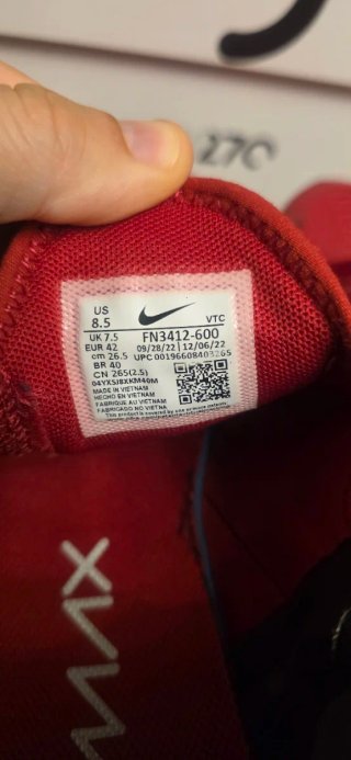 Nike Air Max 270 Rojas Talla 42(26,5 cm)Poco uso