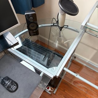 Mesa de escritorio de cristal