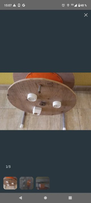 Carrete madera con enchufes
