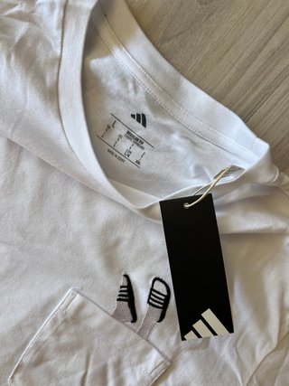 Camiseta Adidas Lounge Slides Talla L