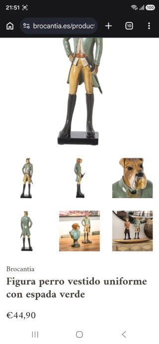 Figura perro uniforme militar espada