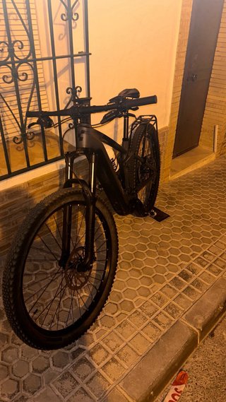 Bicicleta Eléctrica Cube Race 140