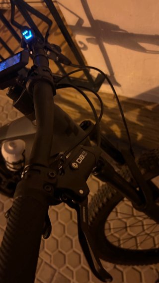 Bicicleta Eléctrica Cube Race 140