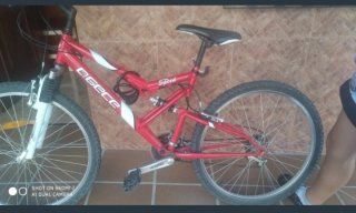 Bicicleta de montaña roja QGECE Speed