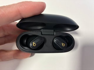 Beats Studio Buds+ Negros Inalámbricos