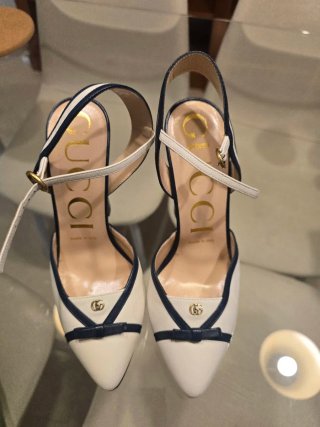 Zapatos Gucci Azul y Blanco