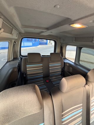 Volkswagen Caddy 2013