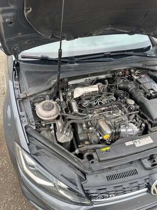 Volkswagen Golf 2018 Necesita reparar consumoAceit