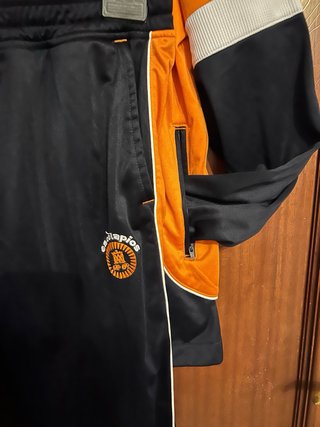 Informe de escolapio esta como nuevo talla 14
