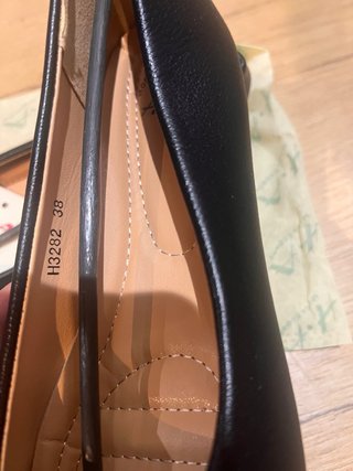 Zapatos planos negros para mujer