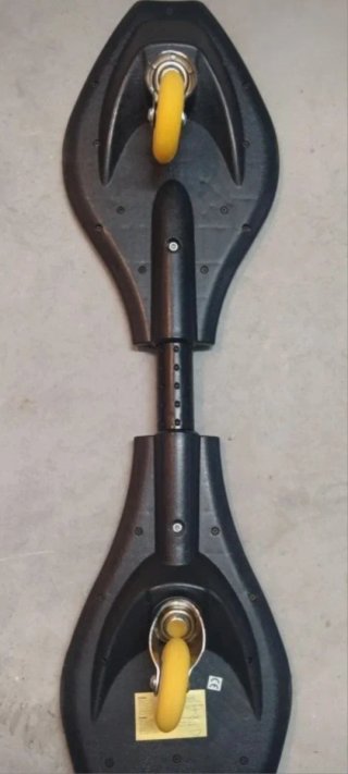 Monopatín de dos ruedas con funda