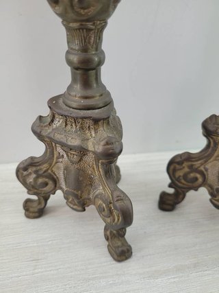 PAREJA DE CANDELABROS BRONCE