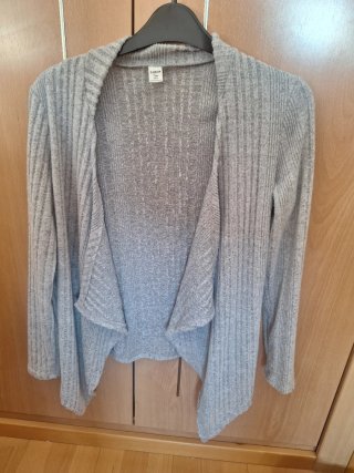 Chaqueta gris Shein 13 años