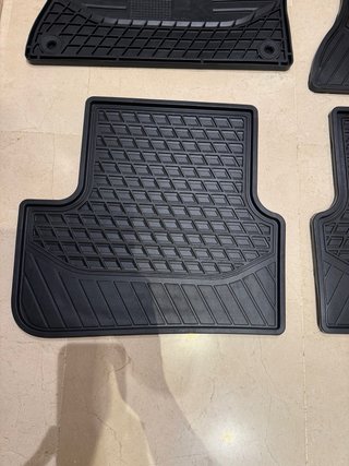Alfombrillas ORIGINAL,Mercedes clase B.