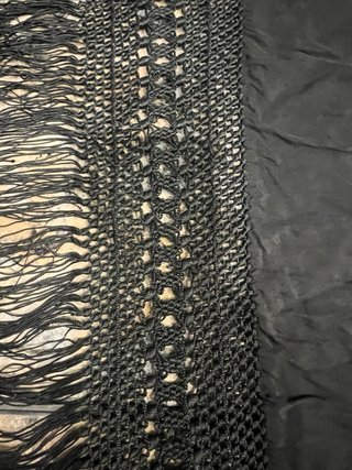 Antiguo Mantón de Manila Negro Flores