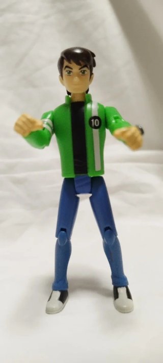 Moto y Figura Ben 10 Alien Swarm de Bandai
