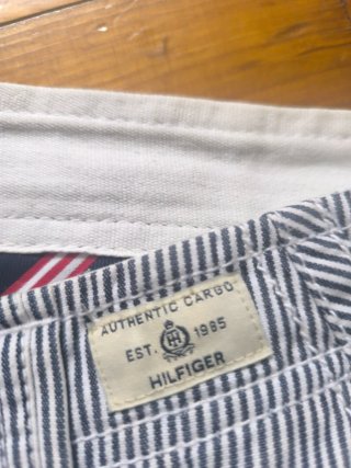 Pantalón corto de rayas con bolsillos laterales