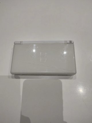 Nintendo DS Blanca con 7 juegos