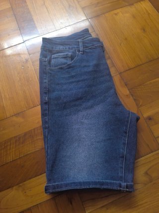 Pantalón corto vaquero azul