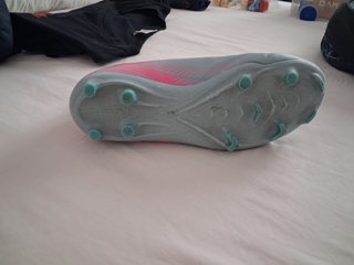 Botas de fútbol Talla 38. Nike.