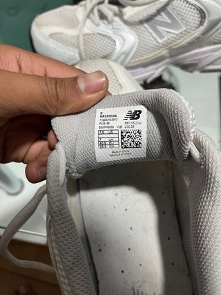 Zapatillas New Balance 530 Plata y Blanco