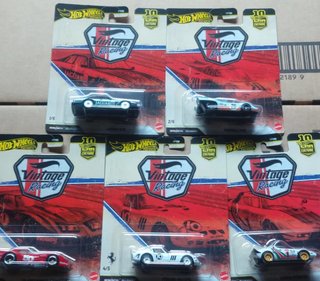 Hot Wheels Vintage Racing SET completo con Ferrari