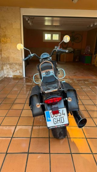 Hyosung Aquila 650 Cruiser Negra/Plateada