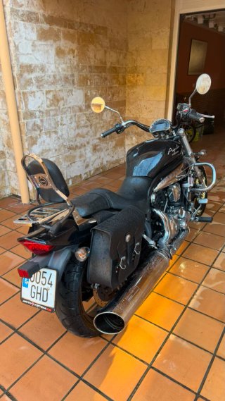 Hyosung Aquila 650 Cruiser Negra/Plateada