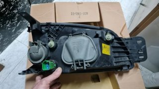 portalamparas piloto trasero Ford fiesta año 2000