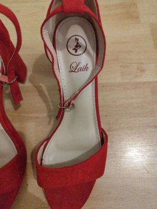 Sandalias tacón rojas