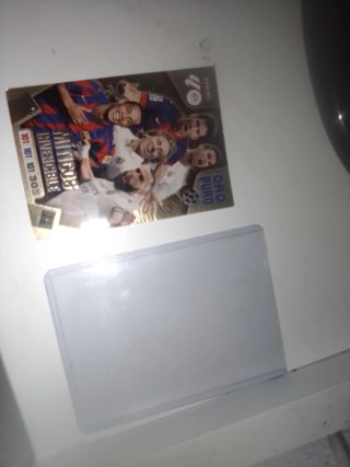 Panini Oro Puro Míticos Invencible 25/26
