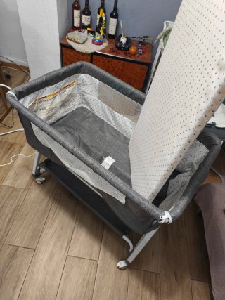 Cuna colecho y mecedora bebé