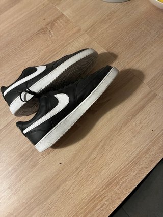Tenis Nike Negros y Blancos