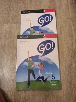 Go! 5 Activity book dos libros