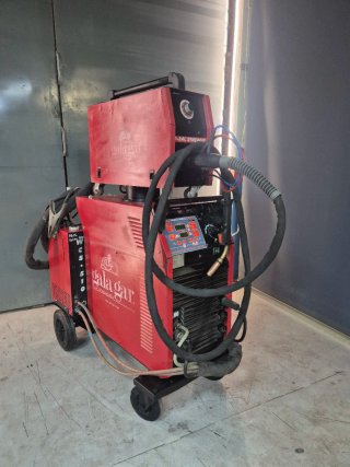 MAQUINA DE SOLDAR