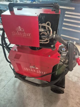 MAQUINA DE SOLDAR