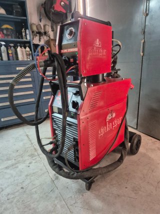 MAQUINA DE SOLDAR