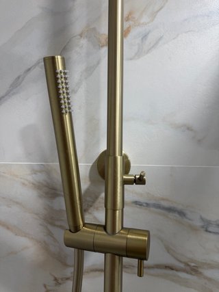 Columna de ducha termostática DORADA