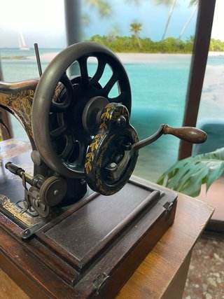 Máquina de coser Singer vintage manivela