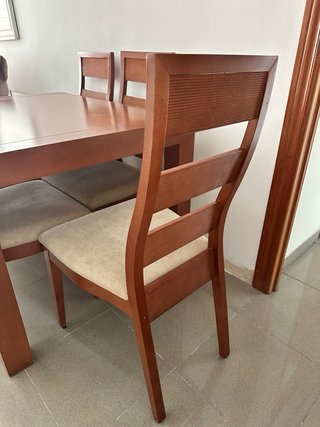 Mesa comedor extensible + 6 sillas madera