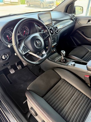 Mercedes-Benz B200 AMG