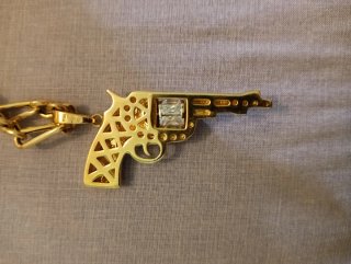 Revolver Oro 18 quilates No negociable