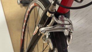 Bicicleta de carretera Carrera Roja y Blanca