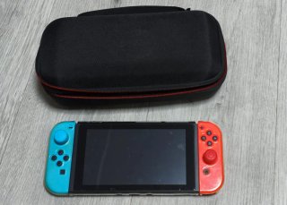 Nintendo Switch Completo con Accesorios y juego