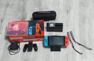Nintendo Switch Completo con Accesorios y juego