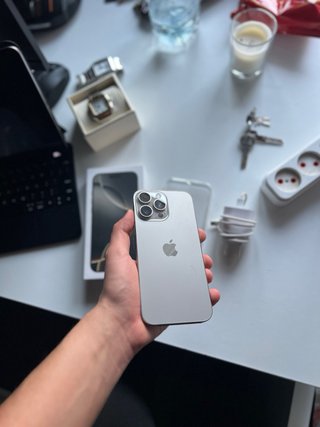 iPhone 16 Pro Max