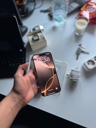 iPhone 16 Pro Max