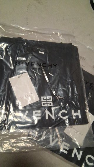 Camiseta Givenchy Negra Logo